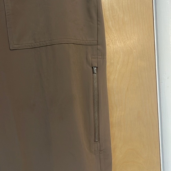 ATHLETA BROOKLYN MID RISE ANKLE UTILITY PANT, Size 12 - Picture 4 of 7